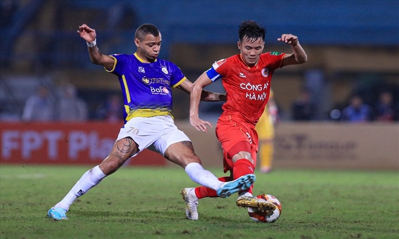 Sẽ có tới 14 câu lạc bộ tham dự hạng đấu cao nhất bóng đá Việt Nam
