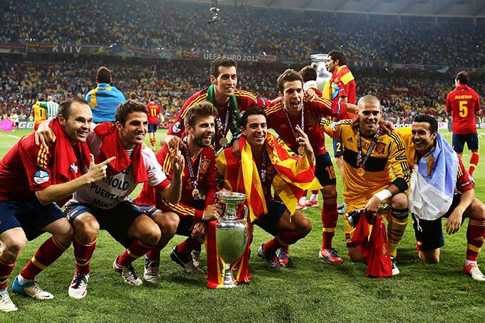 Tây Ban Nha đánh dấu sự thống trị khi vô địch Euro 2008 và 2012 
